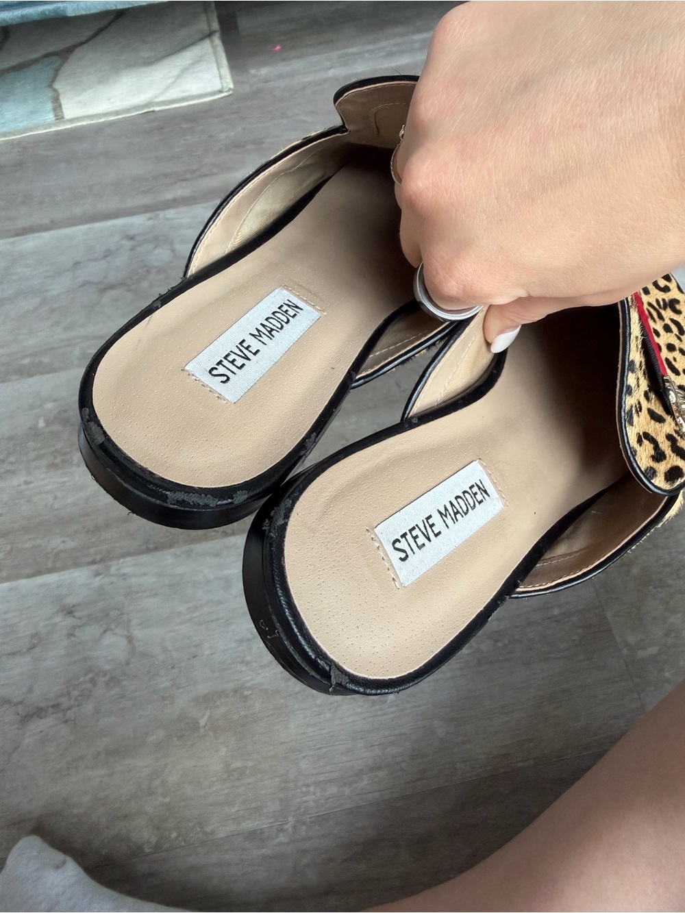 Steve Madden Leopard Print Mules with Red & Black Straps - Picture 5 of 5